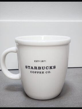 Vintage Starbucks Classic 2001 Anniversary Edition Barista Mug White